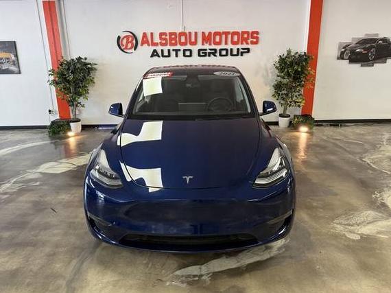 TESLA MODEL Y 2021 5YJYGDEE0MF272887 image